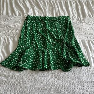 Max Studio Green Floral Mini Skirt